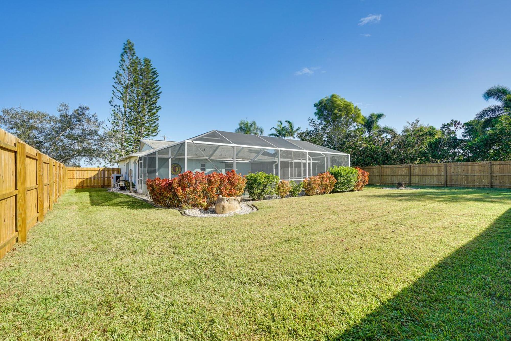 Bright Home With Outdoor Oasis, 7 Mi To Beaches Cape Coral Exterior photo